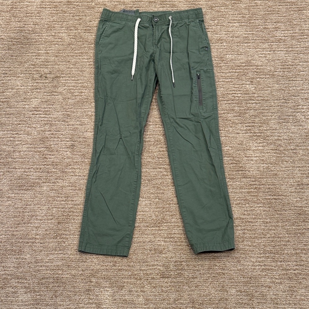 Vuori Men's Olive Cargo Pants